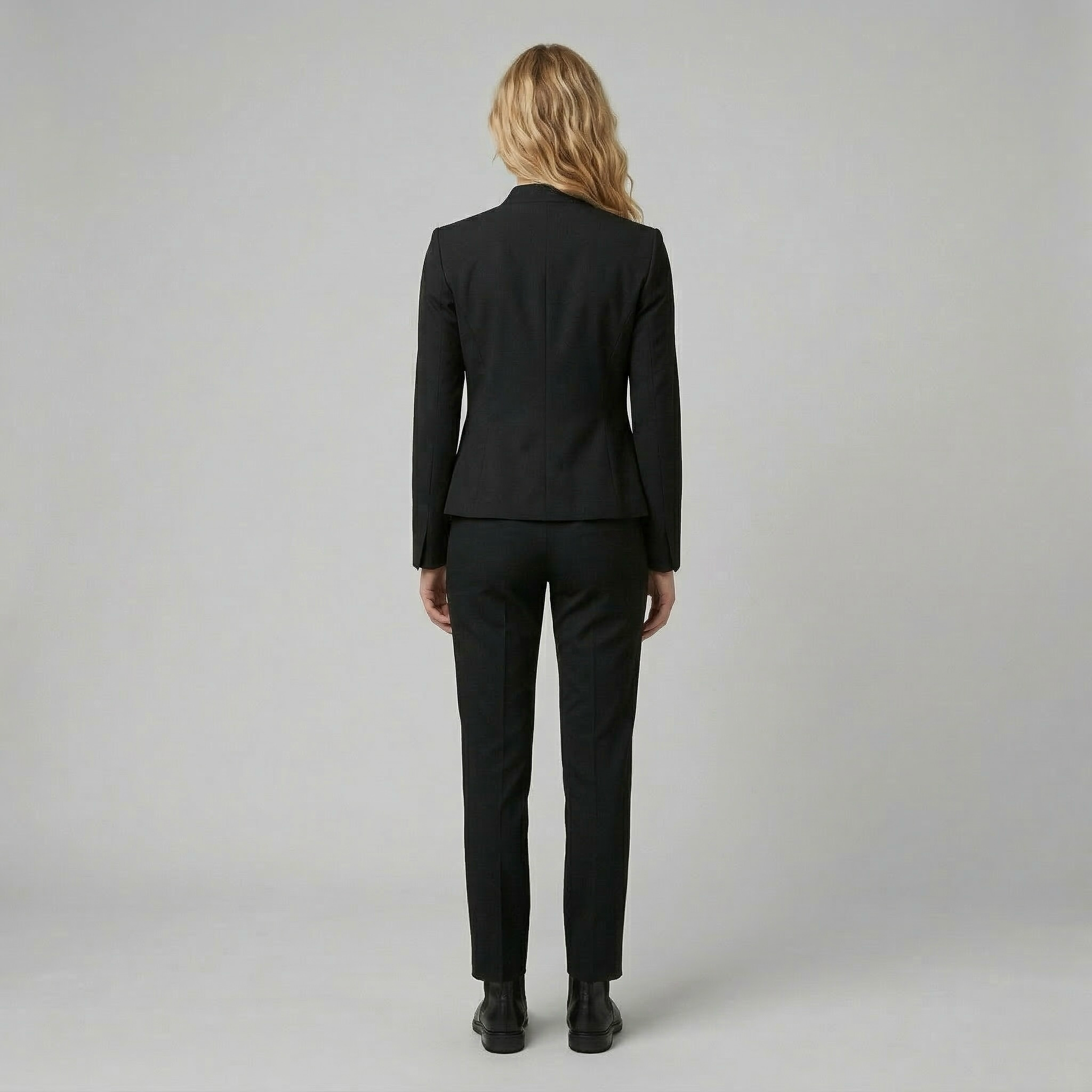 Women's Sleek Contour Blazer